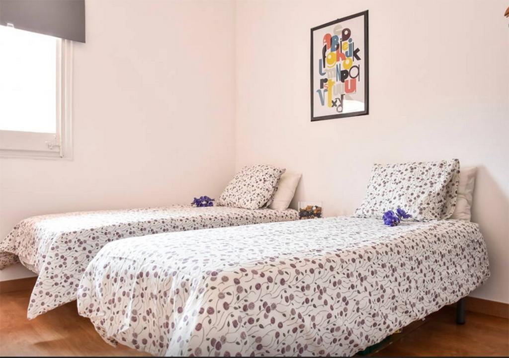 Bcn4Days 24/7 Apartments L'Hospitalet de Llobregat Esterno foto